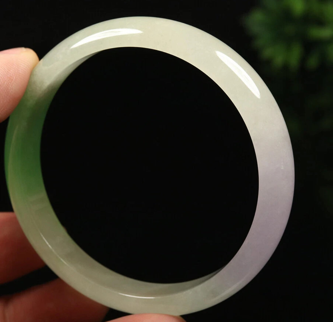 VINTAGE Large Icy Jadeite Green/Lavender Jade Bangle Size 60 mm U641