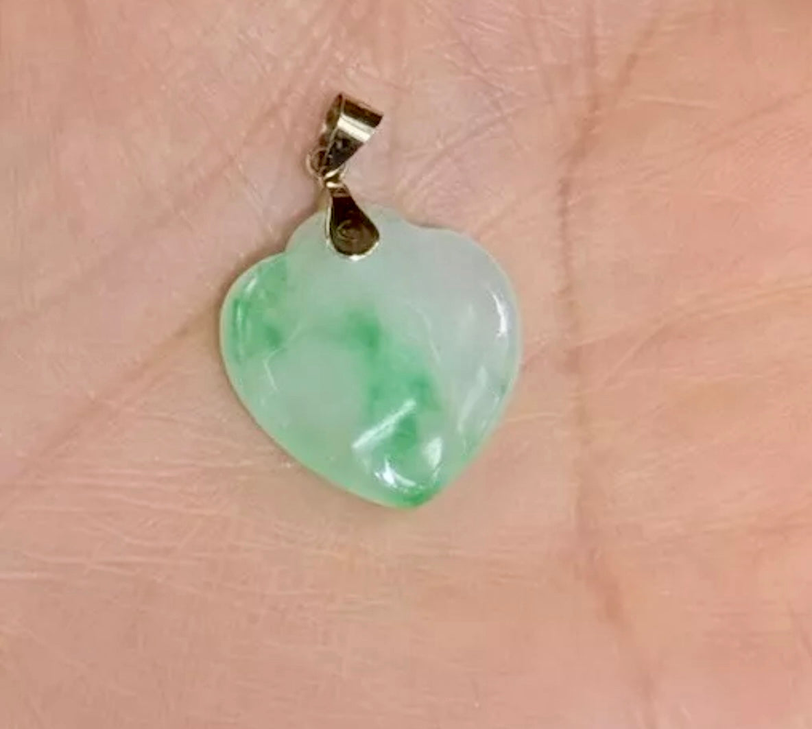 VINTAGE 14k Yellow Gold (Stamped) Green Jade Heart Pendant High Quality Burmese Jade - JazzyJewelbyAmina