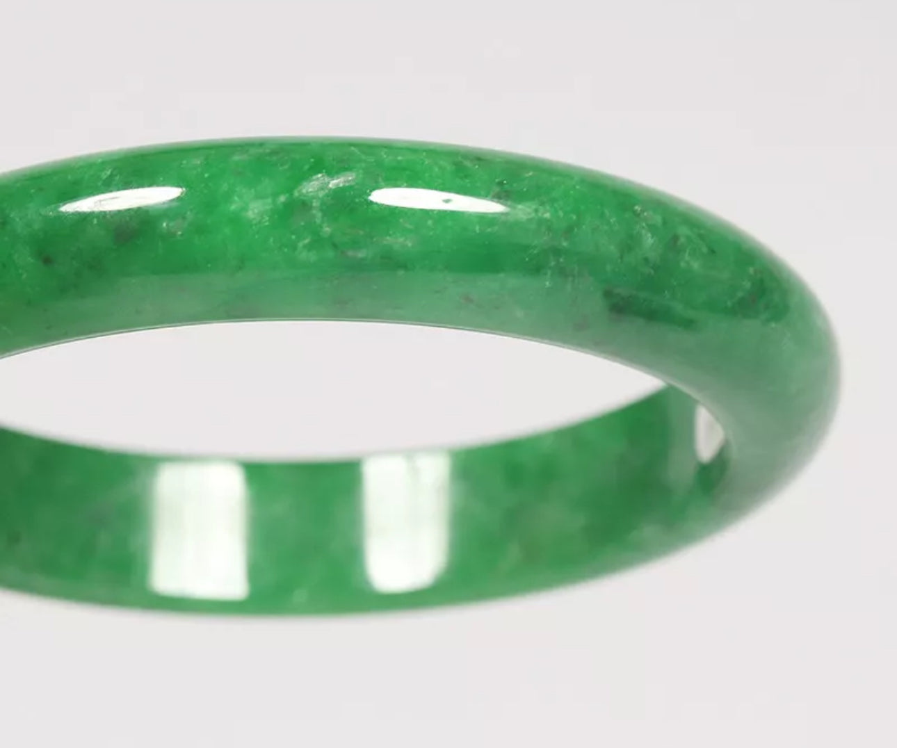 VINTAGE Medium Jadeite Green Jade Bangle Size 58mm Bright Apple Green! N241 - JazzyJewelbyAmina