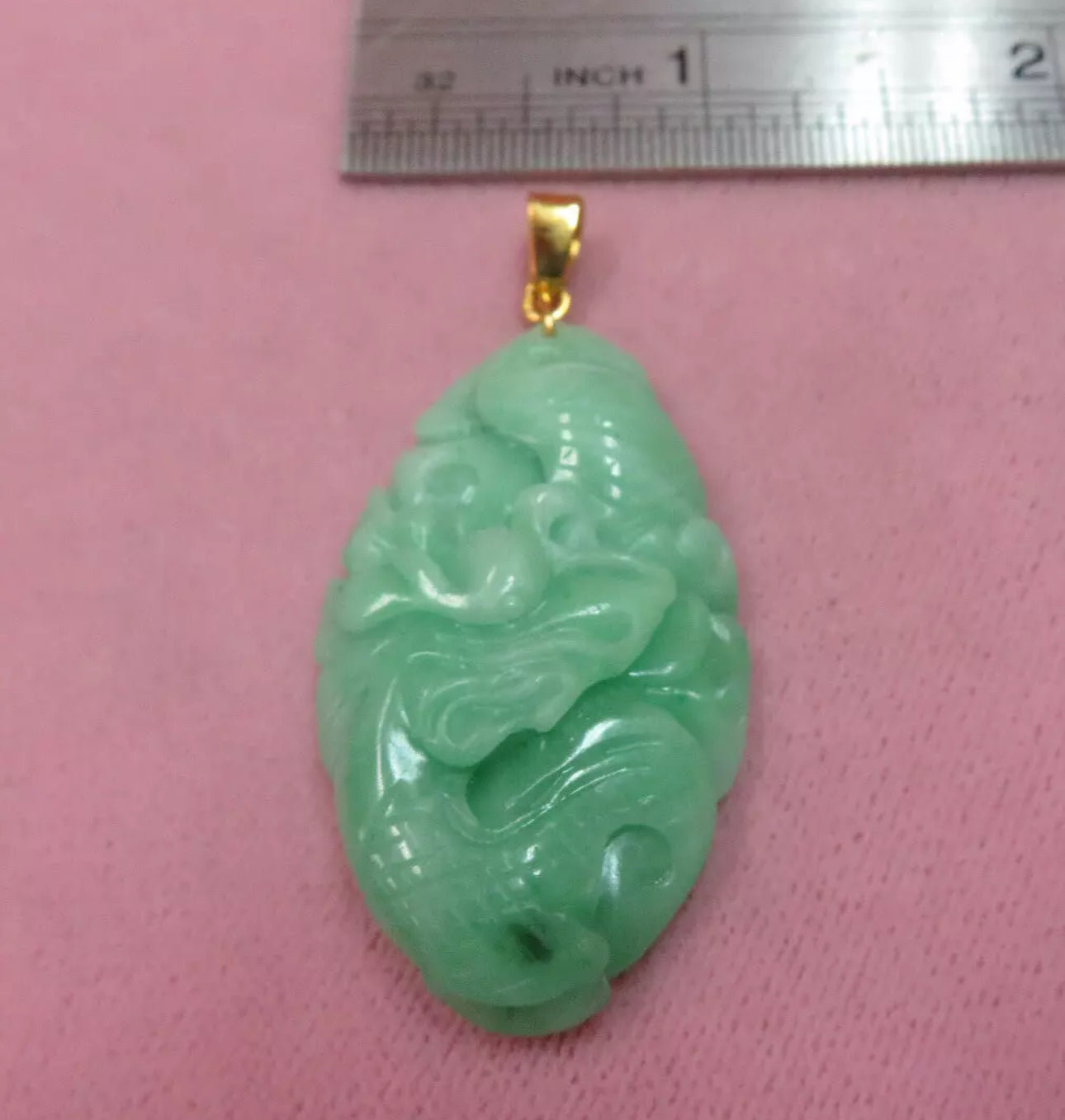 VINTAGE Jadeite Green Jade Pendant Handcarved Dragon 14k Yellow Gold (585 stamped) M319 - JazzyJewelbyAmina
