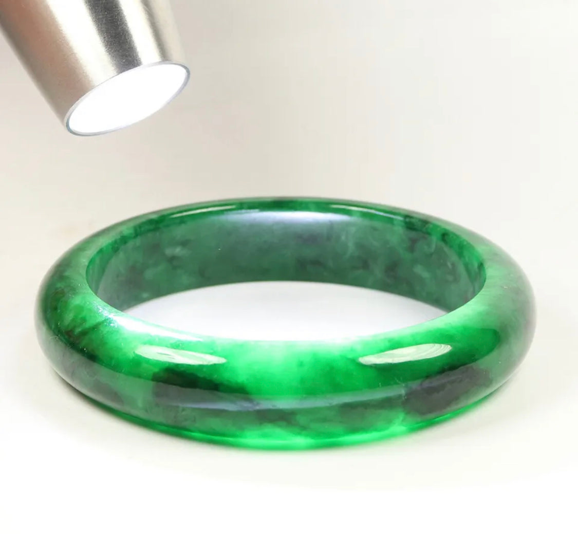 VINTAGE Medium Jadeite Green Jade Bangle Size 58mm F761 - JazzyJewelbyAmina