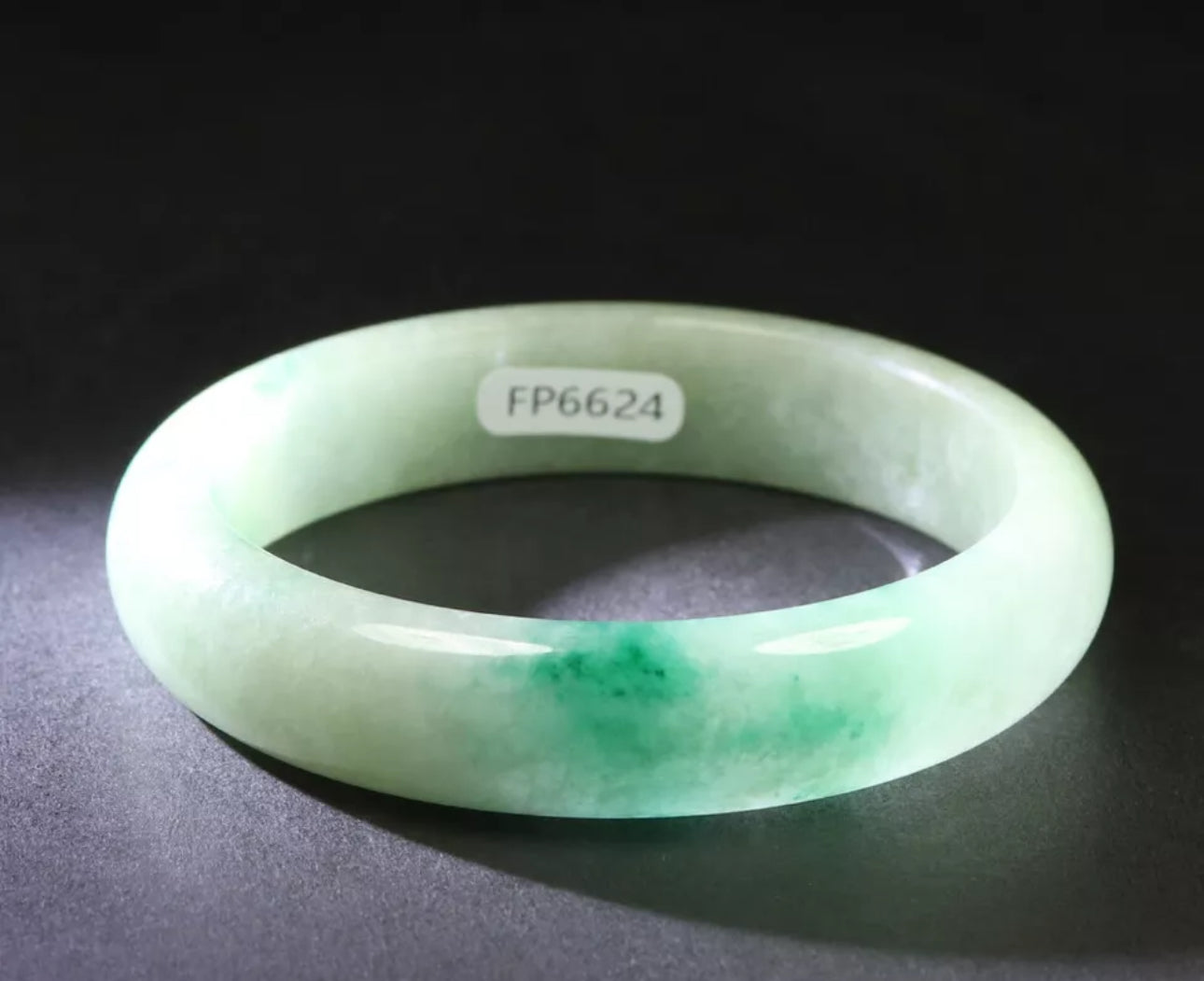 VINTAGE XS Jadeite Green/White Jade Bangle Size 54mm N301 - JazzyJewelbyAmina