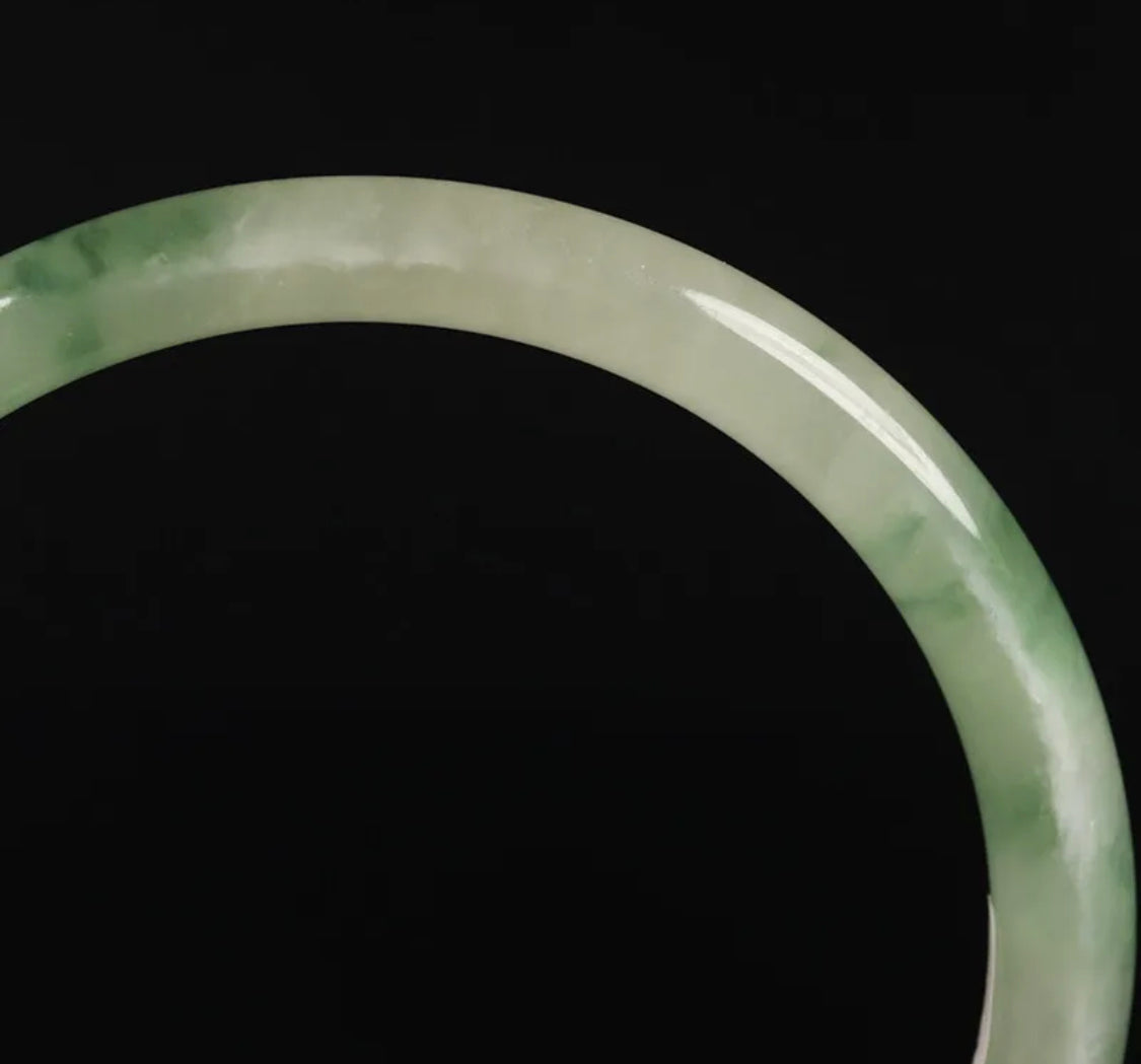 VINTAGE Medium Jadeite Green Marbled Jade Bangle Round Princess Cut - Icy Size 59mm J161 - JazzyJewelbyAmina