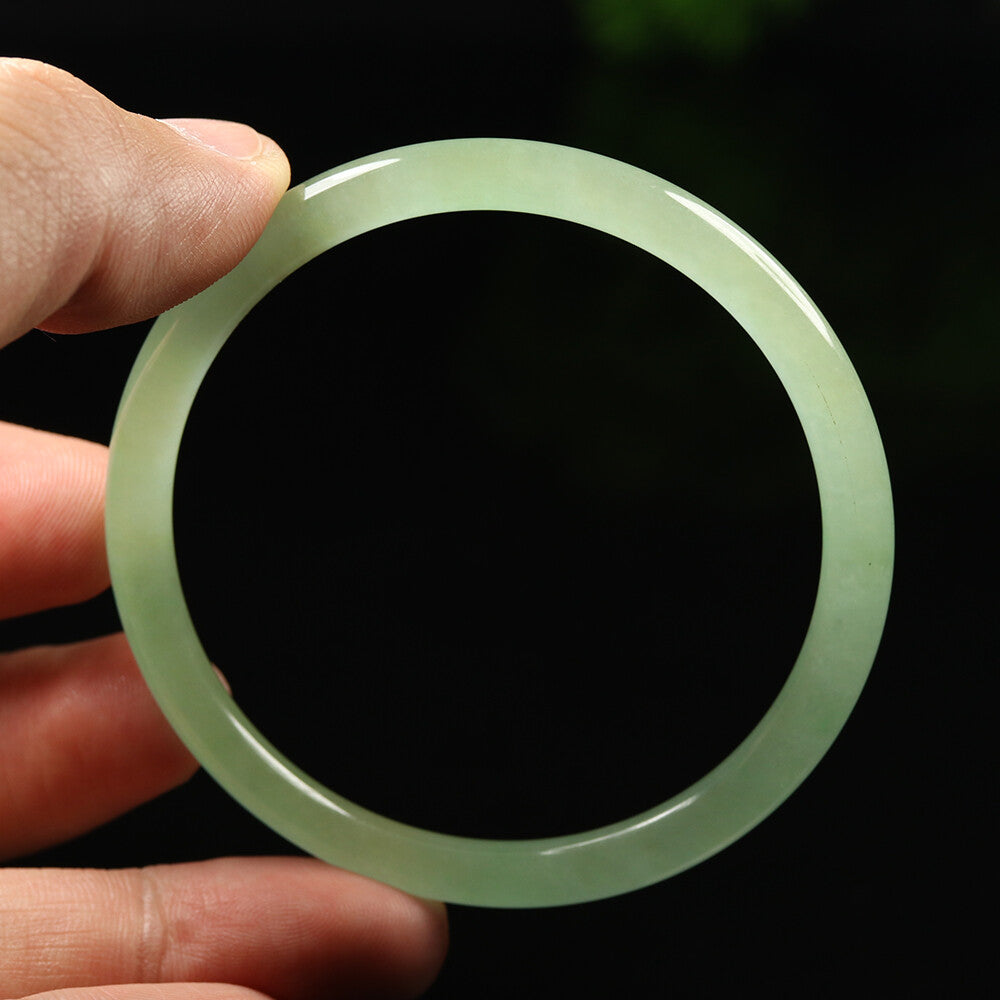 VINTAGE Medium Jadeite Green Jade Bangle Size 57 MM Round Princess Thin Cut U077