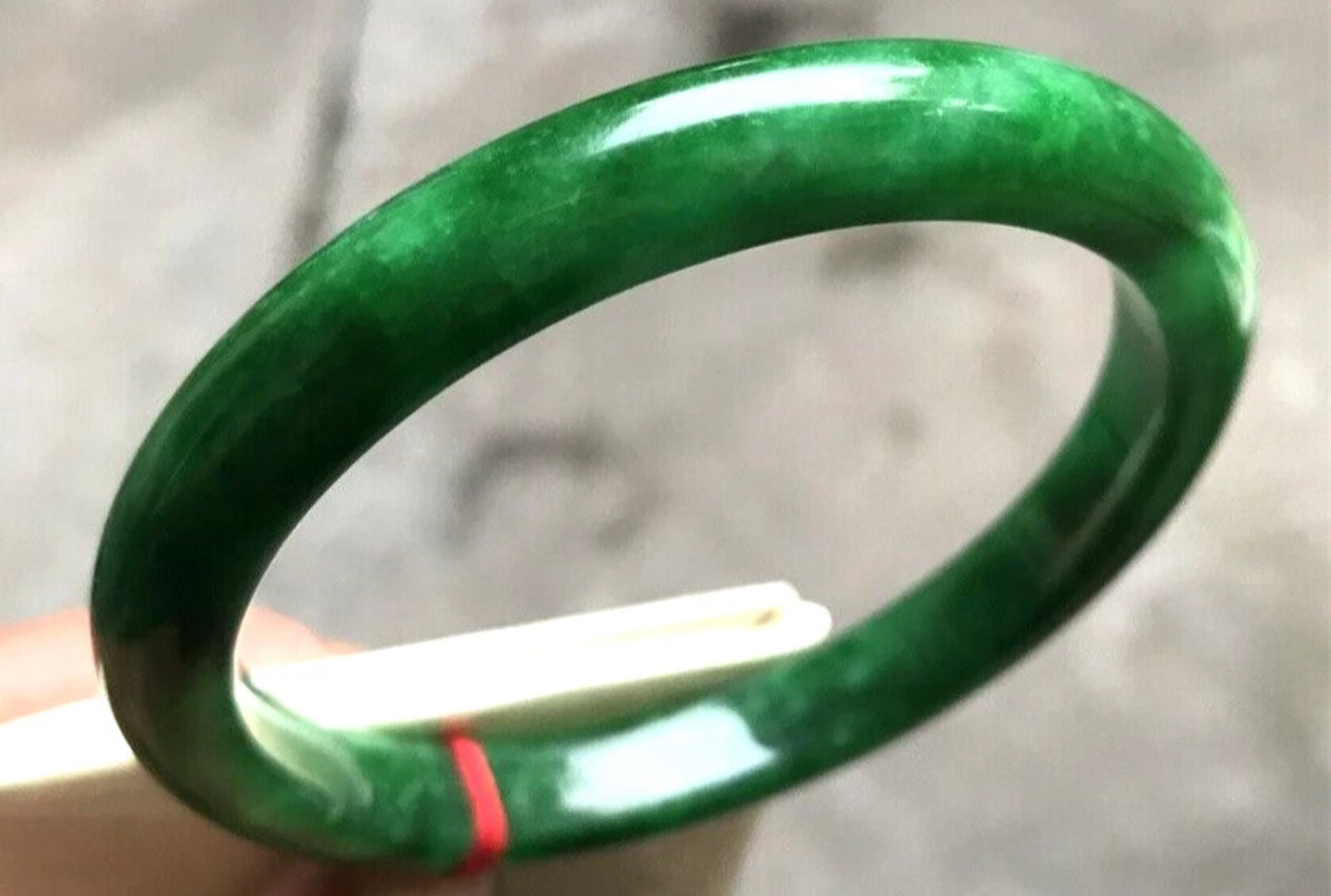 VINTAGE XL Jadeite Emerald Green Jade Bangle Size 65mm U744