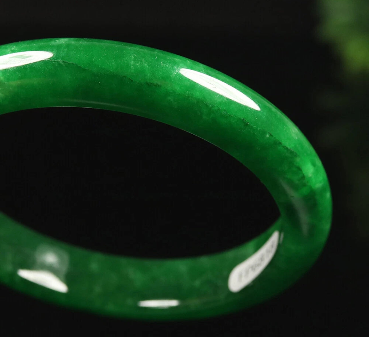 VINTAGE Medium Jadeite Green Jade Bangle Size 57MM S689
