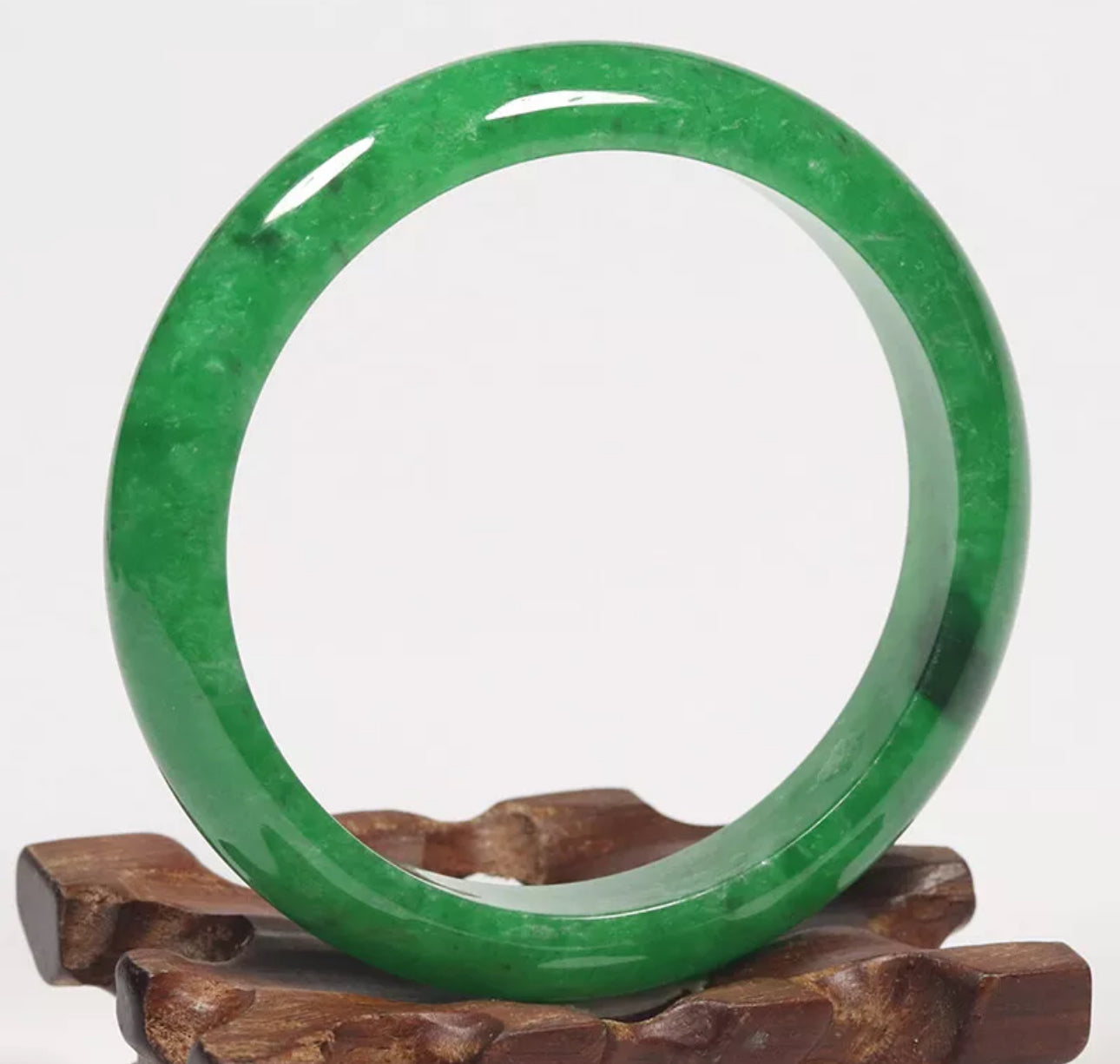 VINTAGE Medium Jadeite Green Jade Bangle Size 58mm Bright Apple Green! N241 - JazzyJewelbyAmina