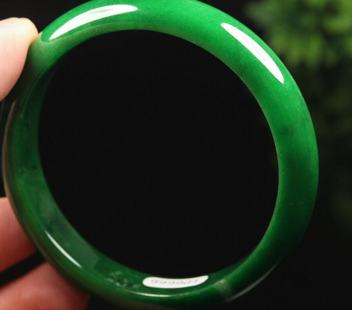 VINTAGE Medium jade Ute Green Jade Bangle Size 58mm M385 - JazzyJewelbyAmina