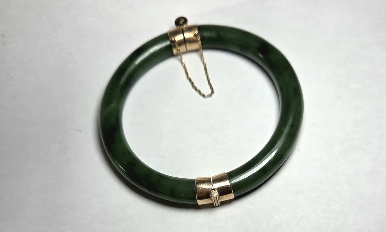 VINTAGE Owned 14K Yellow Gold Jadeite Deep Green Jade Bangle Hinged w/ Closure 7”Inner Diameter U0607 - JazzyJewelbyAmina