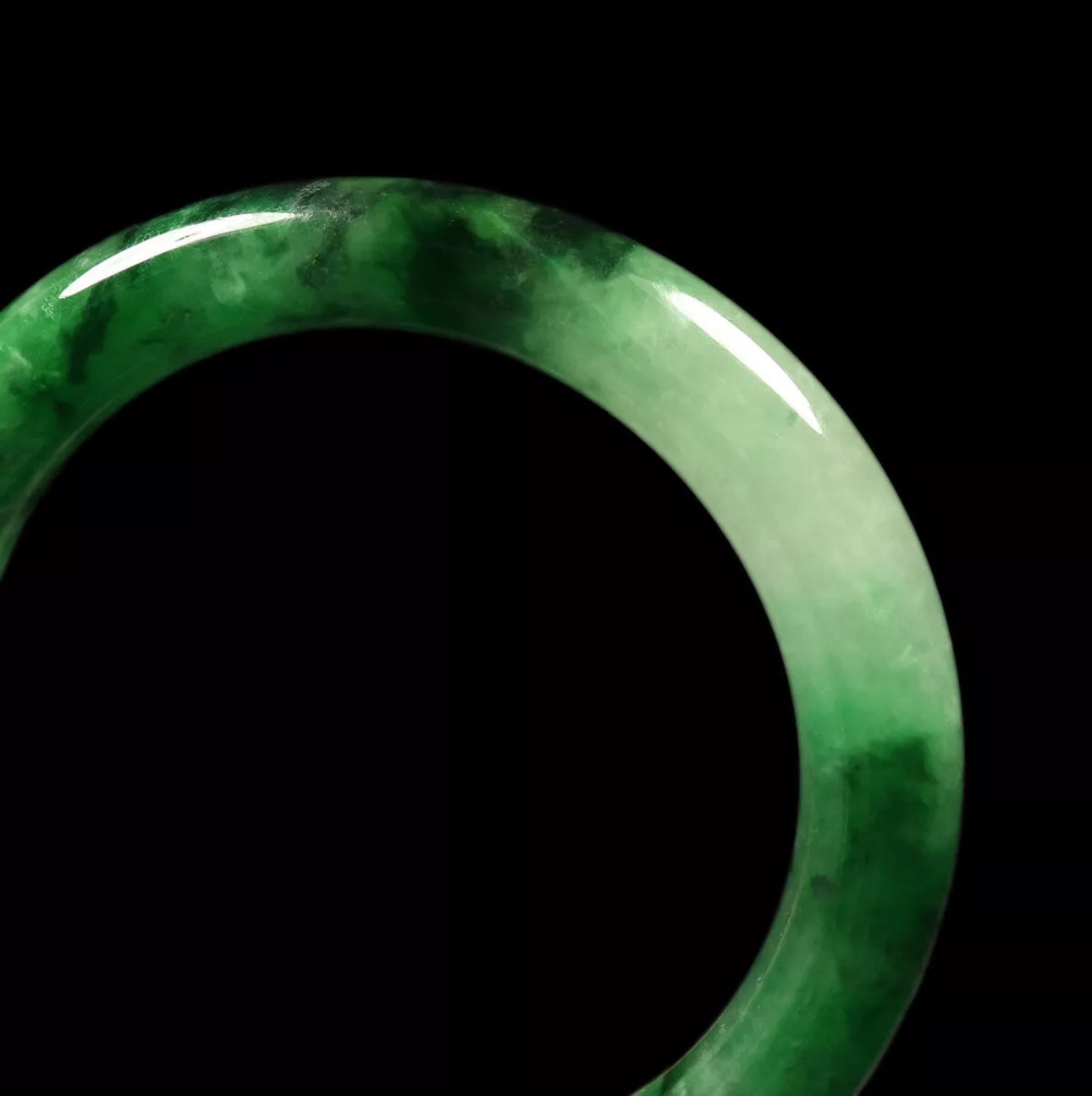 VINTAGE Large Jadeite Green Jade Bangle Size 61mm Round Chunky Cut! A319 - JazzyJewelbyAmina