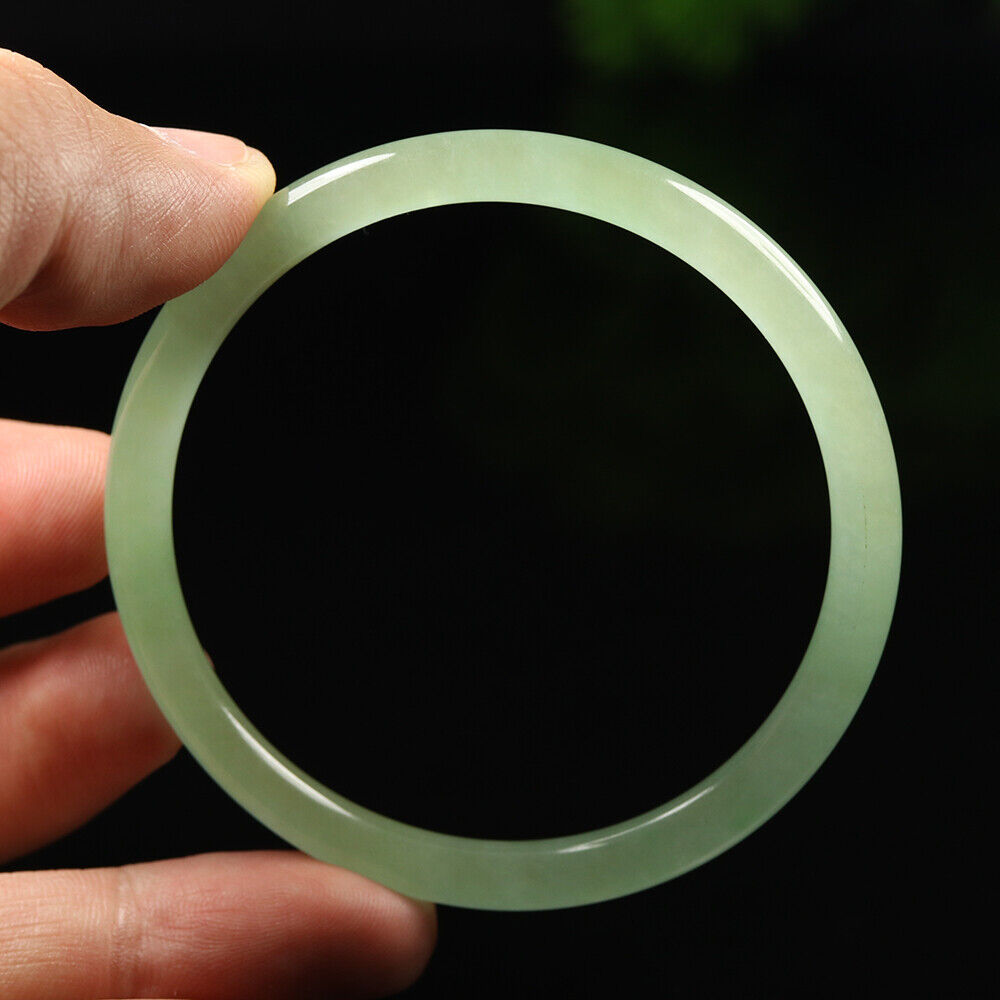 VINTAGE Medium Jadeite Green Jade Bangle Size 57 MM Round Princess Thin Cut U077