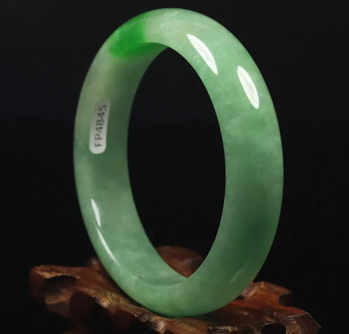 VINTAGE Large Jadeite Green Jade Bangle Size 60mm J743 - JazzyJewelbyAmina