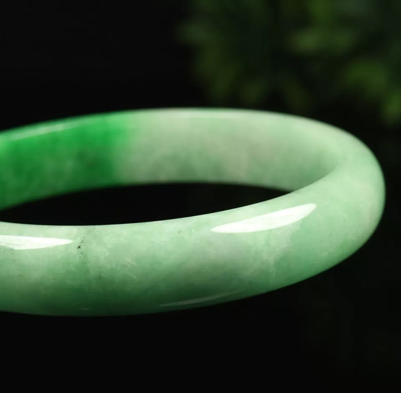 VINTAGE Small Jadeite Green Jade Bangle Size 56mm S729 - JazzyJewelbyAmina