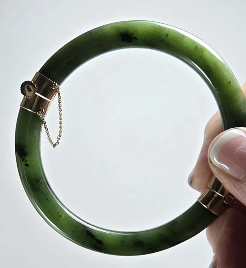 VINTAGE Owned 14K Yellow Gold Jadeite Deep Green Jade Bangle Hinged w/ Closure 7”Inner Diameter U0607 - JazzyJewelbyAmina
