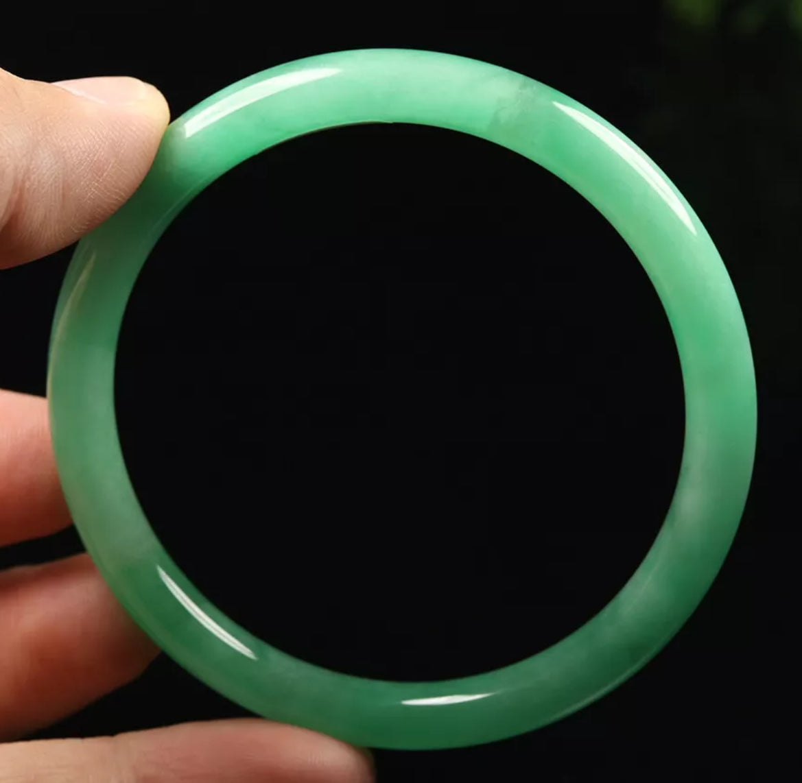 VINTAGE Large Jadeite Green Jade Bangle Round Princess Thin Cut Size 60mm Y376 - JazzyJewelbyAmina