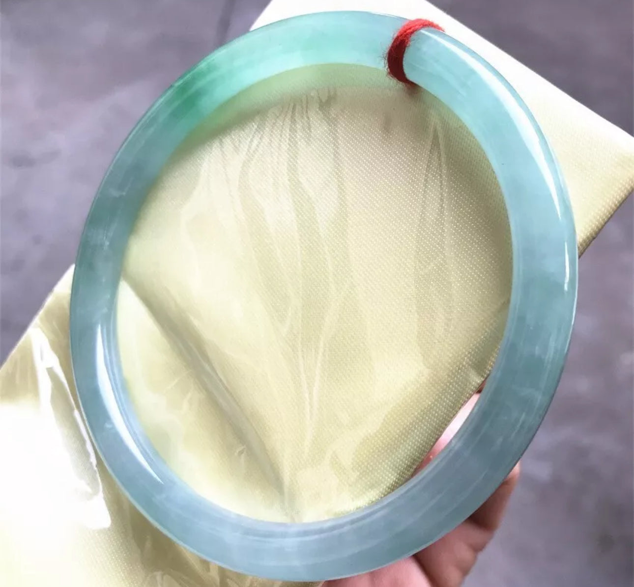 VINTAGE XXL Jadeite Green Jade Bangle Round Princess Cut Size 78MM Unique Thin Jade G813 - JazzyJewelbyAmina