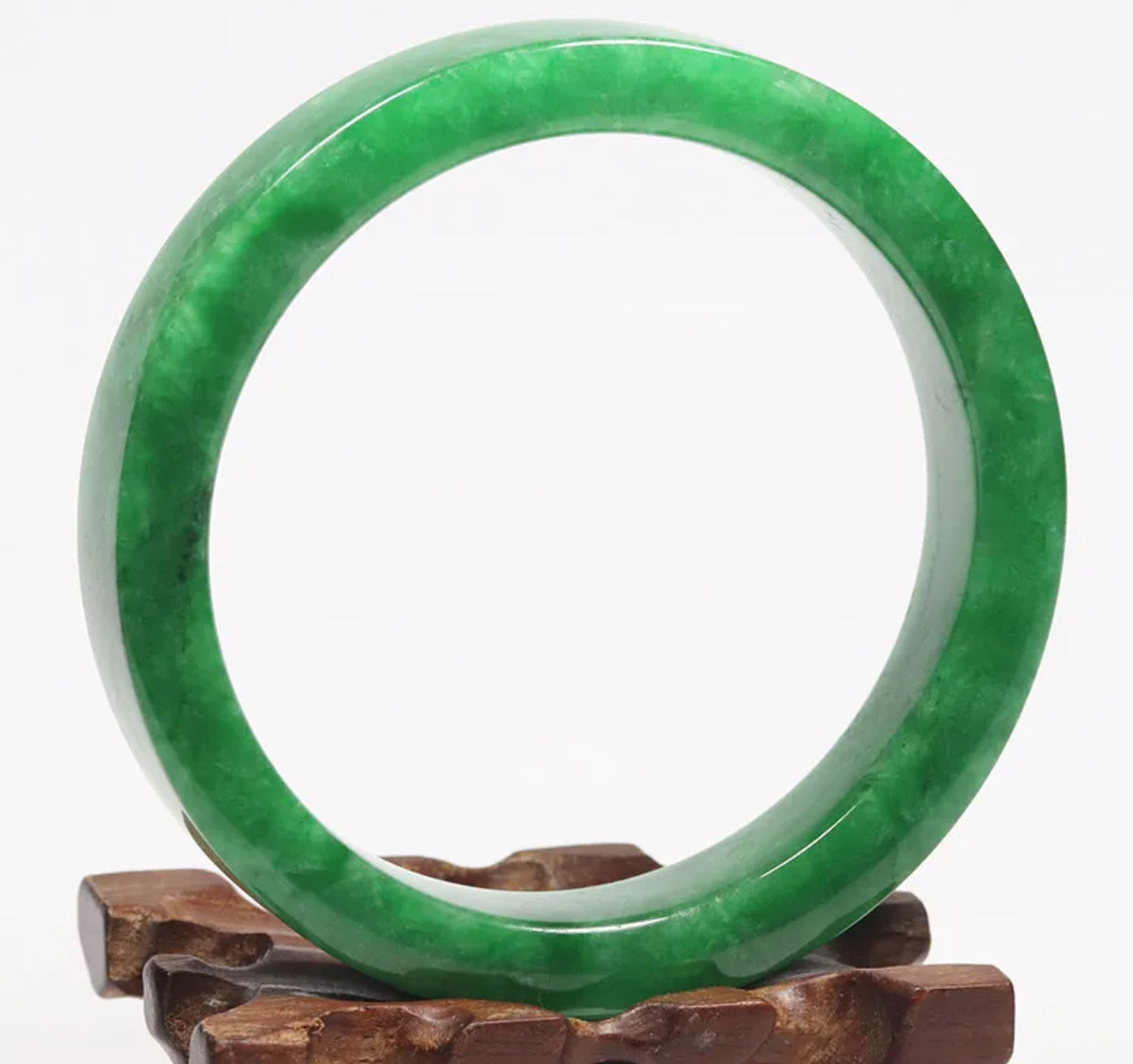 VINTAGE XXL Jadeite Green Jade Bangle Square Cut Size 67mm D989 - JazzyJewelbyAmina