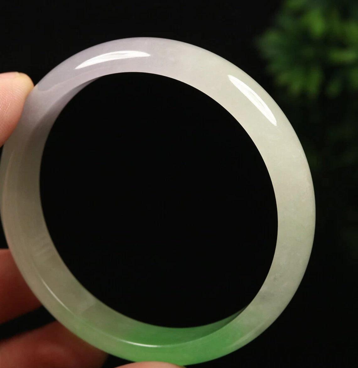 VINTAGE Large Icy Jadeite Green/Lavender Jade Bangle Size 60 mm U641