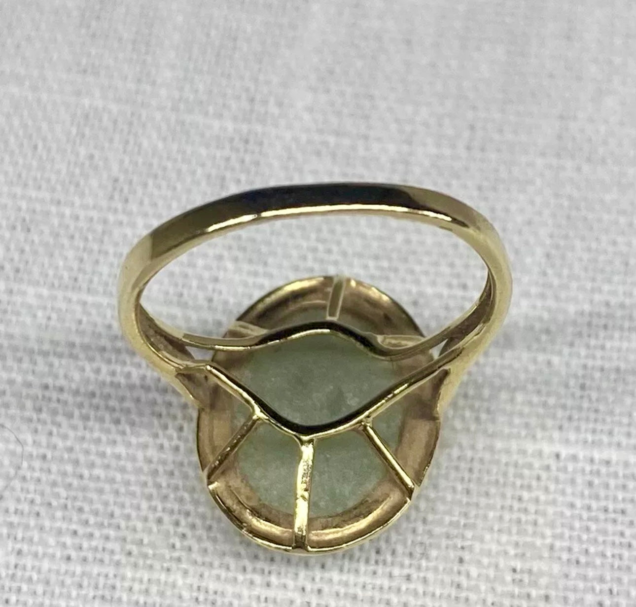 VINTAGE Jade 14K Solid Gold Oval Cabochon Ring Size 5 - JazzyJewelbyAmina