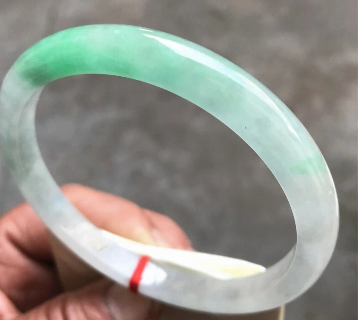 VINTAGE XXL Jadeite Green Icy Jade Bangle Size 66.8 MM Thin Round Bangle U629