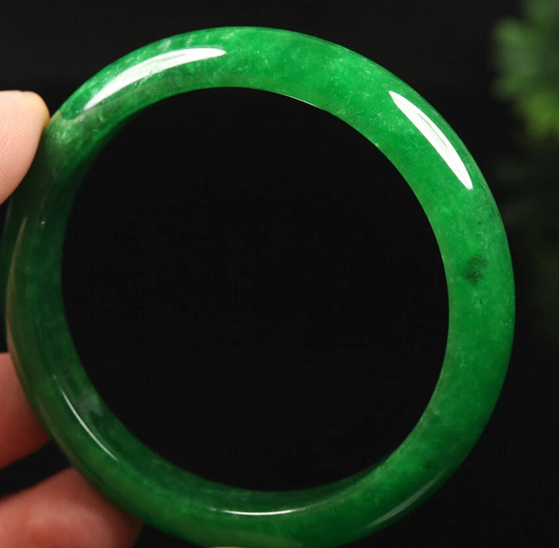 VINTAGE Medium Jadeite Green Jade Bangle Size 57MM S689