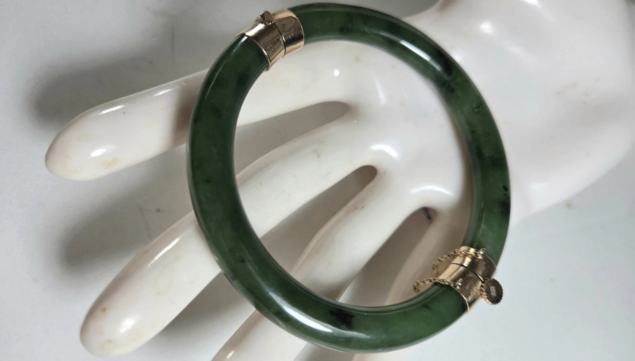 VINTAGE Owned 14K Yellow Gold Jadeite Deep Green Jade Bangle Hinged w/ Closure 7”Inner Diameter U0607 - JazzyJewelbyAmina