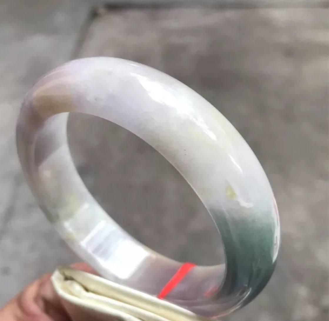 VINTAGE Large Jadeite Green/Lavender Jade Bangle Size 63mm Chunky Square Cut Hint of Yellow! O151 - JazzyJewelbyAmina