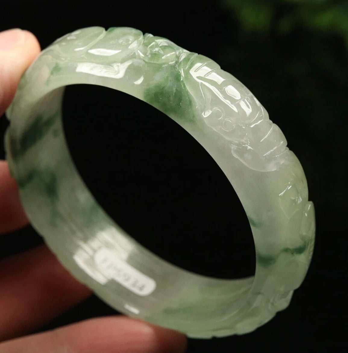 VINTAGE Jadeite Green/White Jade Bangle Hand-carved Flower Bat Butterfly Size 56 MM S921