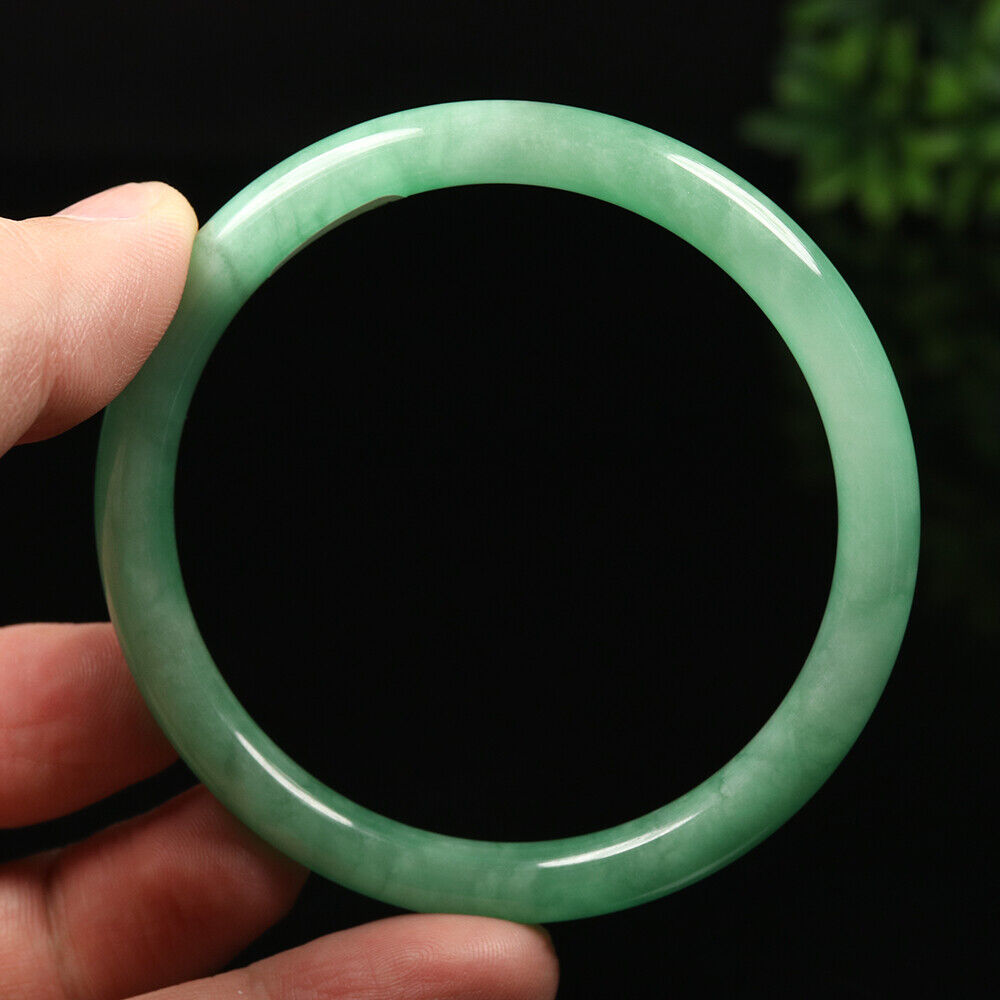 VINTAGE Large Jadeite Apple Green Jade Bangle Round Princess Cut Size 60 mm M397 - JazzyJewelbyAmina