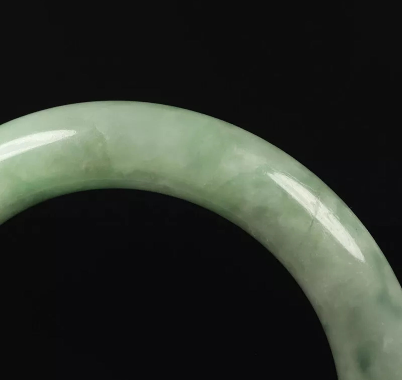 VINTAGE Large Jadeite Green Jade Bangle Size 60mm Round Princess Chunky Cut Y145 - JazzyJewelbyAmina