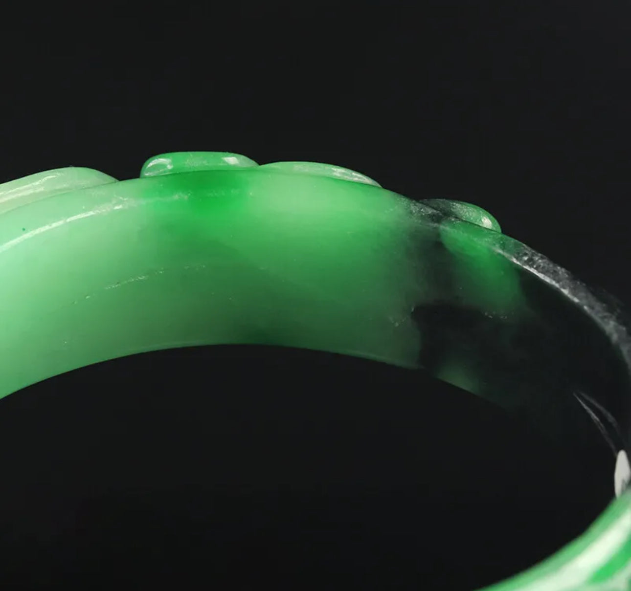VINTAGE Small Jadeite Green/Black Jade Bangle - Handcarved Dragons Represents the Wood Dragon Chinese Lunar Year! Size 56mm F767 - JazzyJewelbyAmina