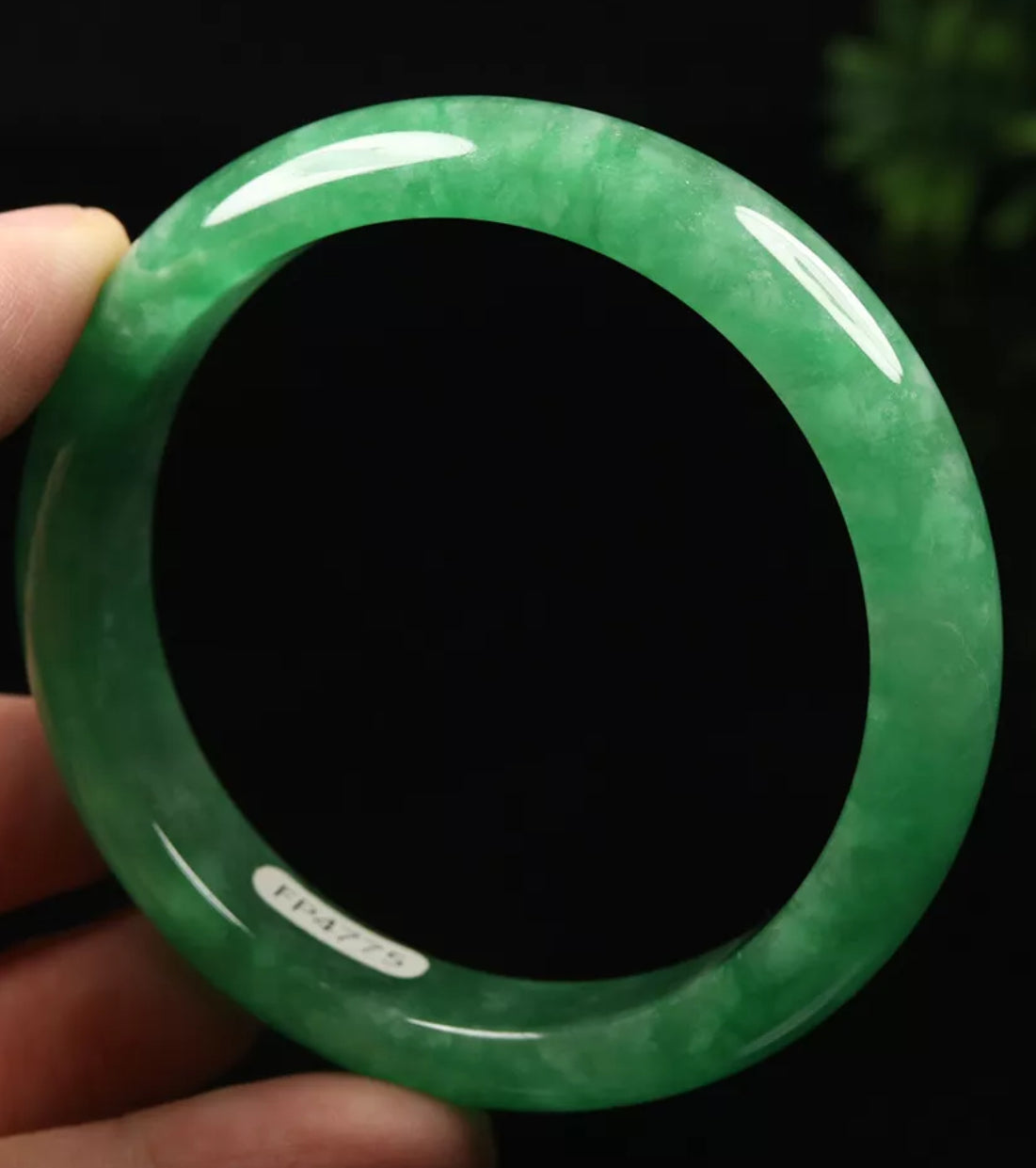 VINTAGE Medium Jadeite Green Jade Bangle Size 57mm Round Princess Cut N603 - JazzyJewelbyAmina