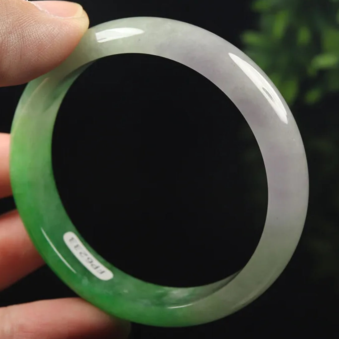 VINTAGE Small Jadeite Light Lavender Jade Bangle Size 56mm Unique Jade Piece! A519 - JazzyJewelbyAmina
