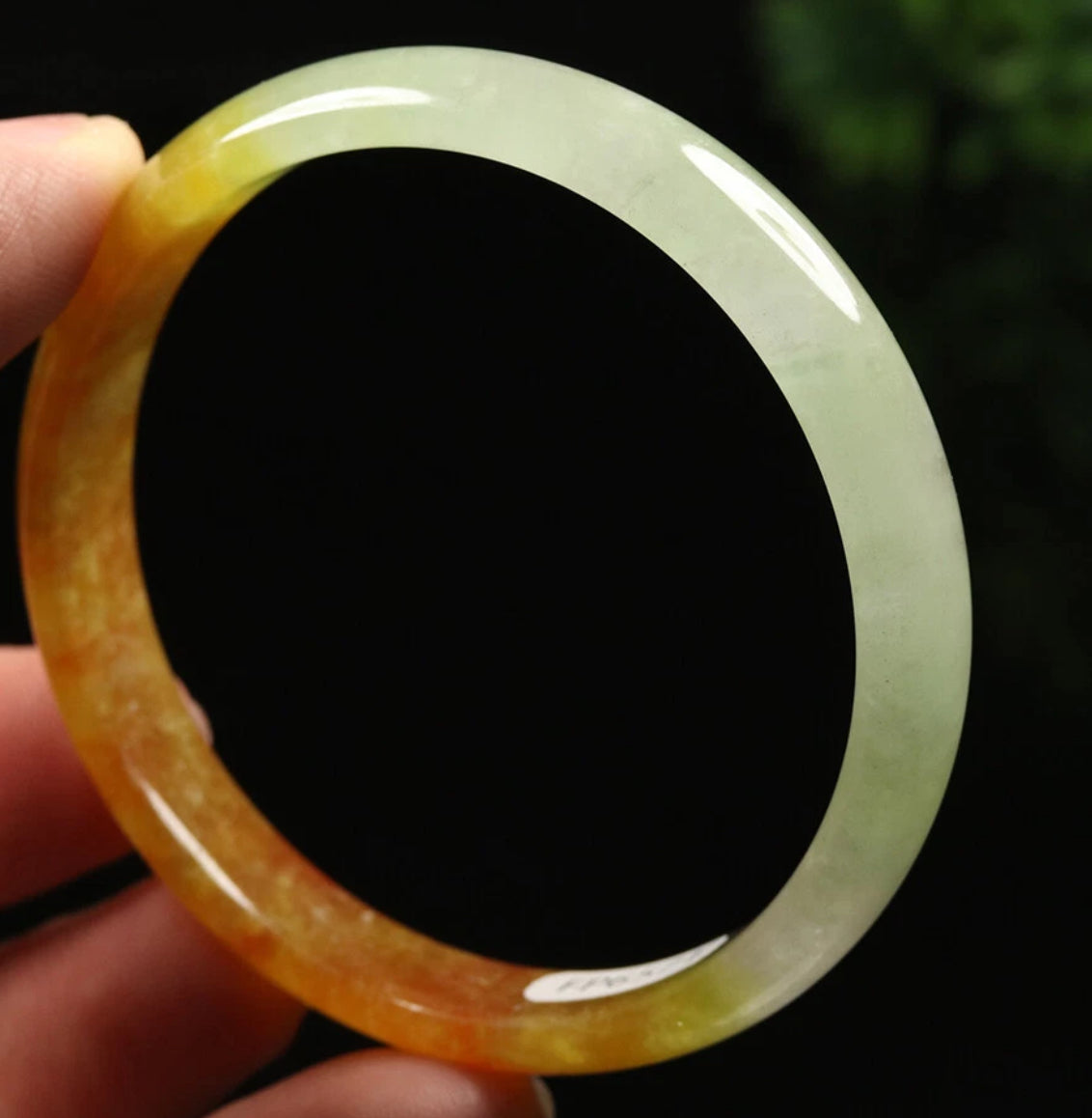VINTAGE Small Jadeite Brown/Green Jade Bangle Size 56 mm U195