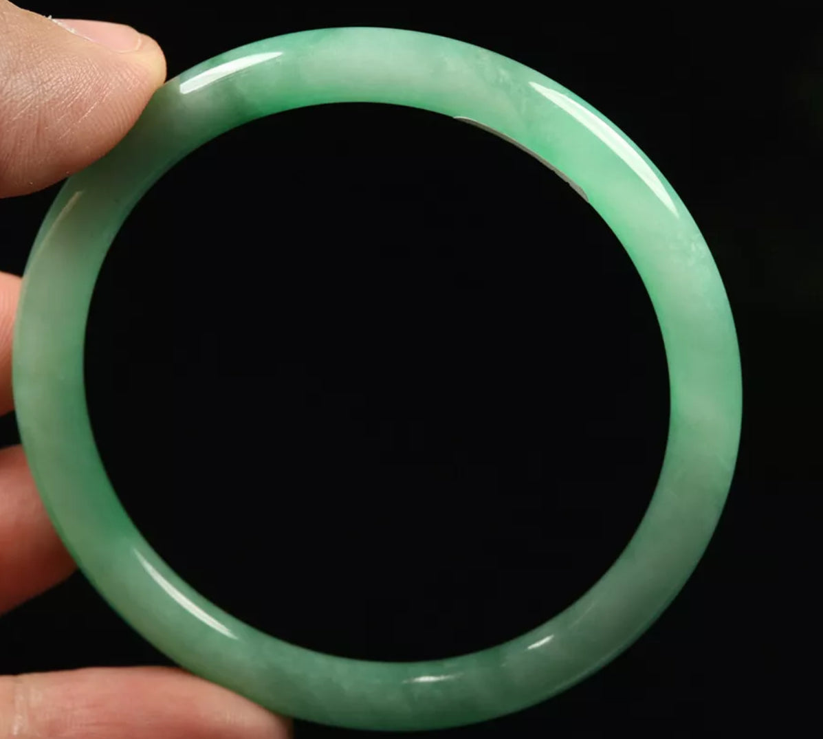 VINTAGE Medium Jadeite Green Jade Bangle Size 58mm Round Princess Cut Bright Apple Green O789 - JazzyJewelbyAmina