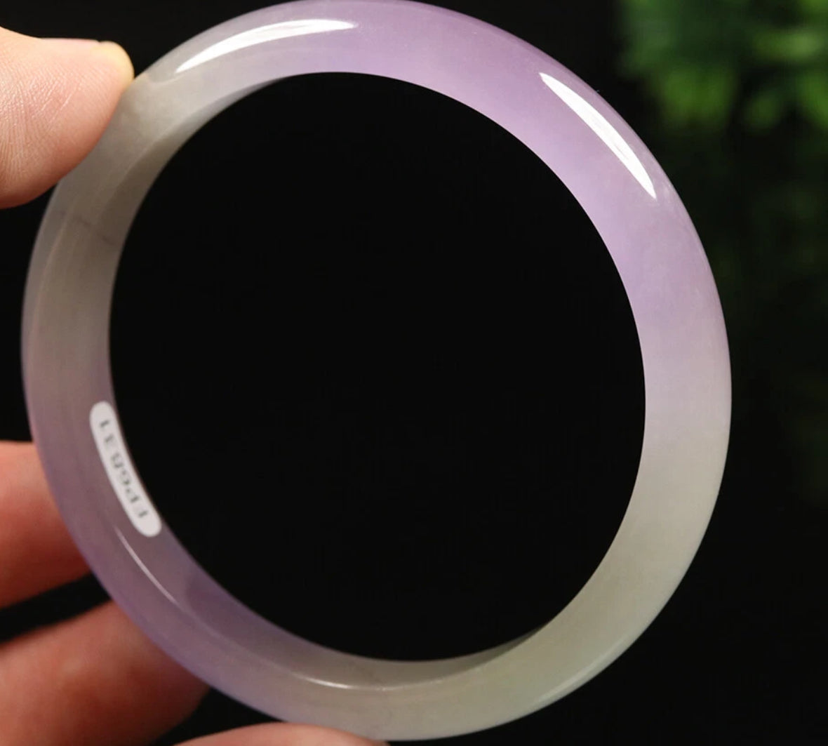 VINTAGE Large Jadeite Lavender Icy Jade Bangle Size 61mm A715