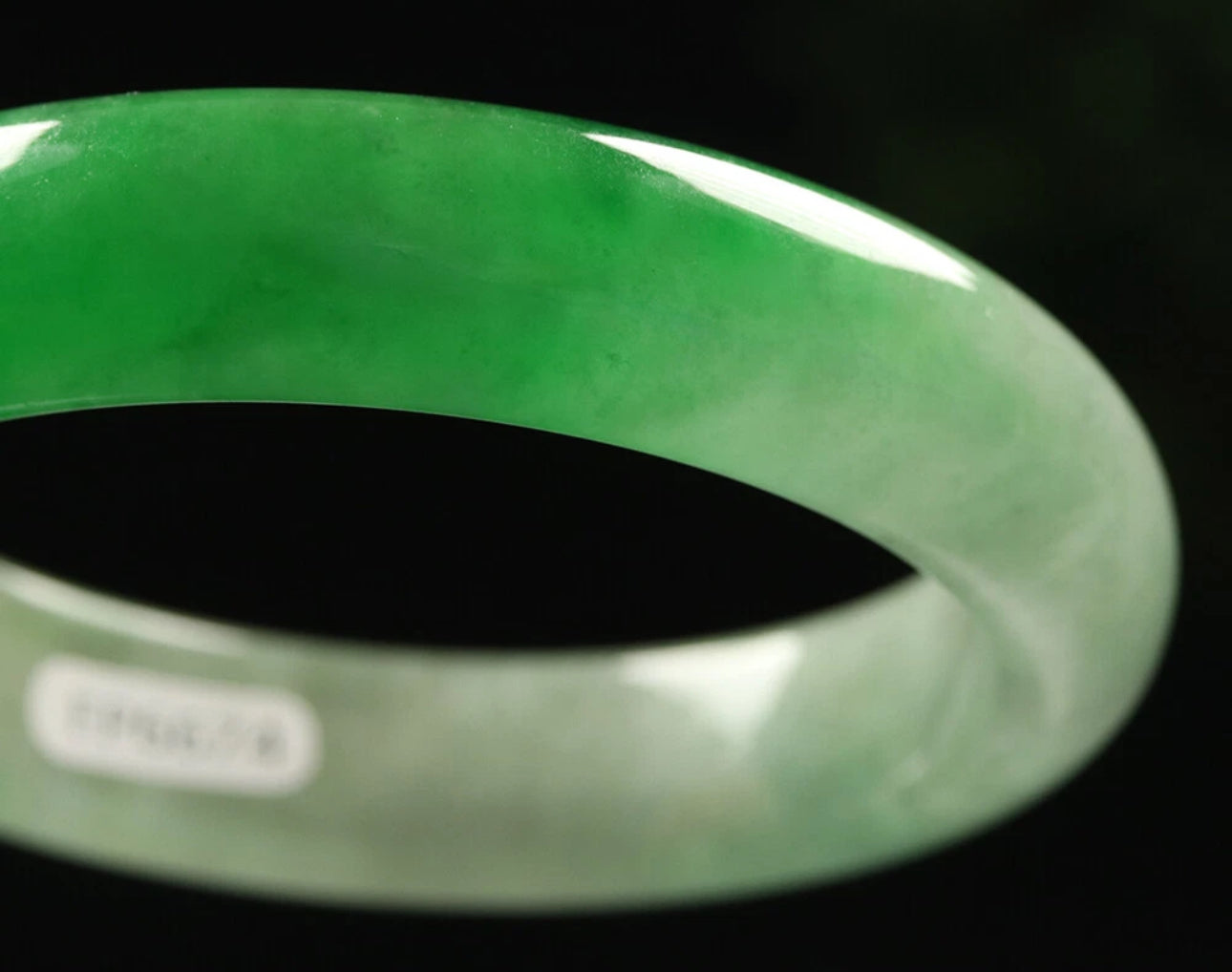 VINTAGE Small Jadeite Green Jade Bangle Size 56mm Unique Ombré Jade A041
