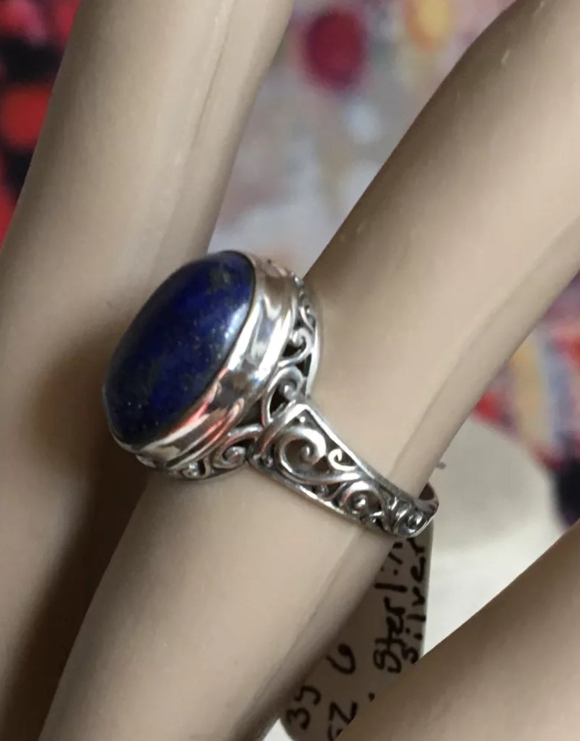 VINTAGE Medium Lapis Lazuli Stone Ring Sterling Silver 925 Bali Band 6 crew Size 6 US - JazzyJewelbyAmina