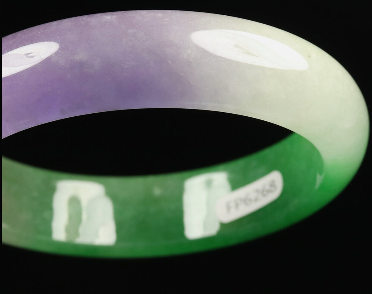 VINTAGE Medium Jadeite Green/Lavender Jade Bangle Size 59 MM G268 - JazzyJewelbyAmina