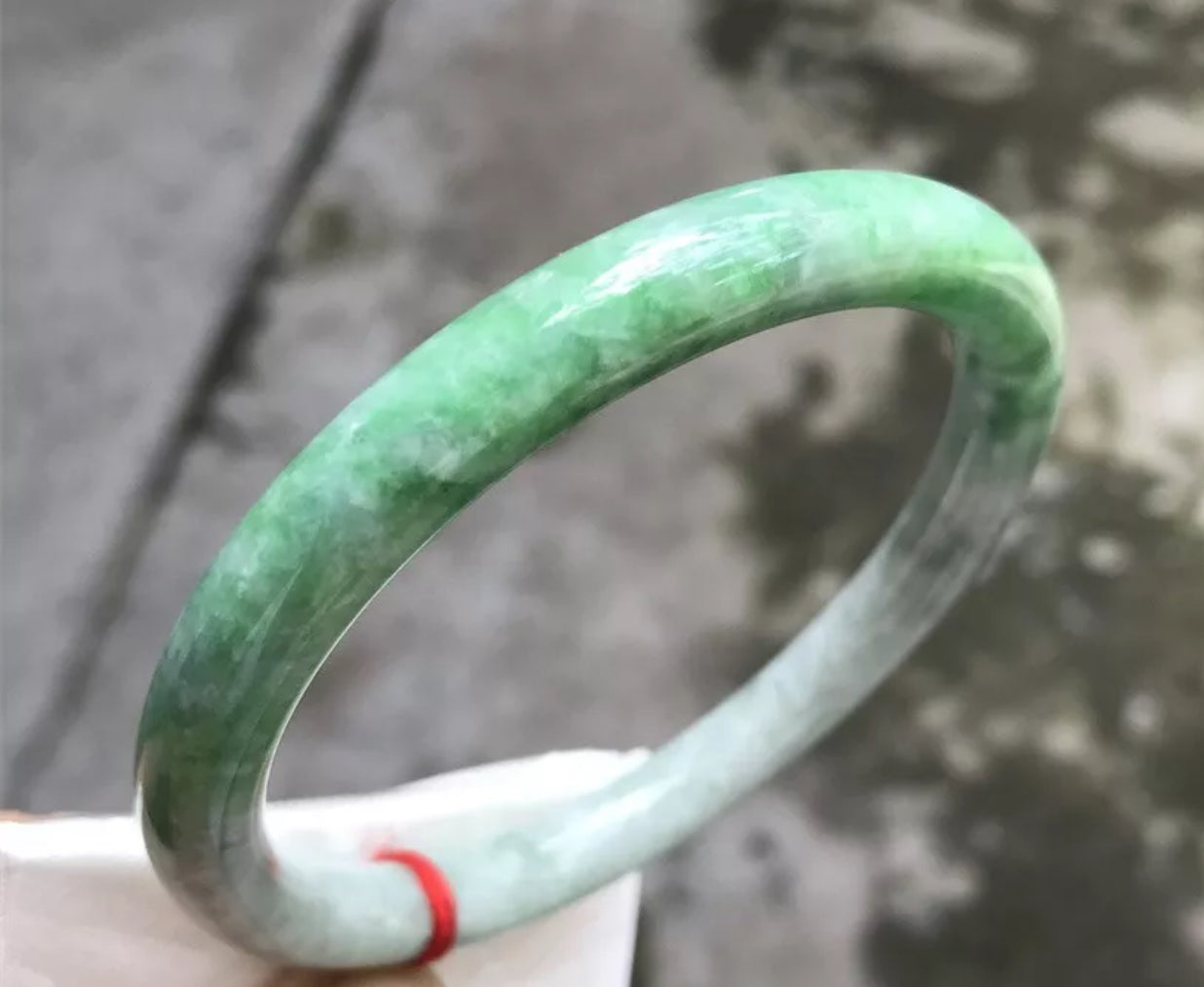 VINTAGE XXL Jadeite Green Jade Bangle Size 66.7mm Round Princess Cut Unique Fine Jade! A106 - JazzyJewelbyAmina