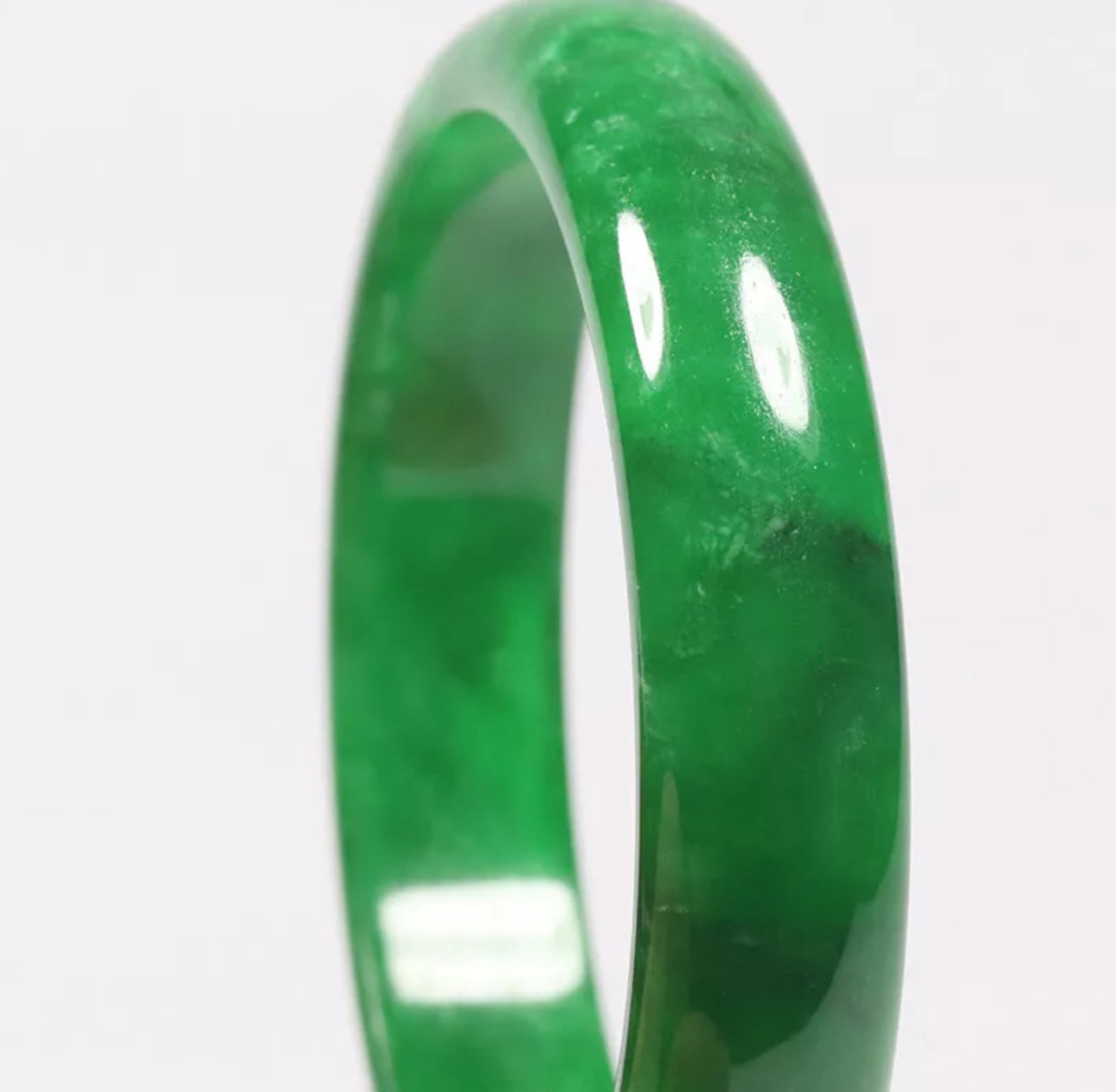 VINTAGE Medium Jadeite Green Jade Bangle Size 58mm A207 Bright Emerald Green! - JazzyJewelbyAmina