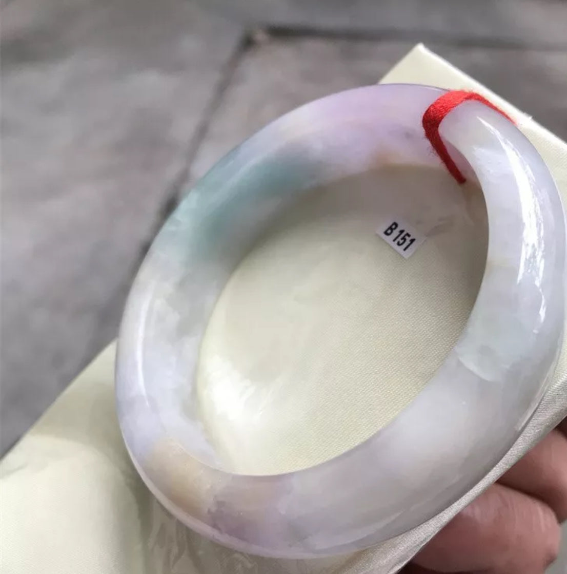 VINTAGE Large Jadeite Green/Lavender Jade Bangle Size 63mm Chunky Square Cut Hint of Yellow! O151 - JazzyJewelbyAmina
