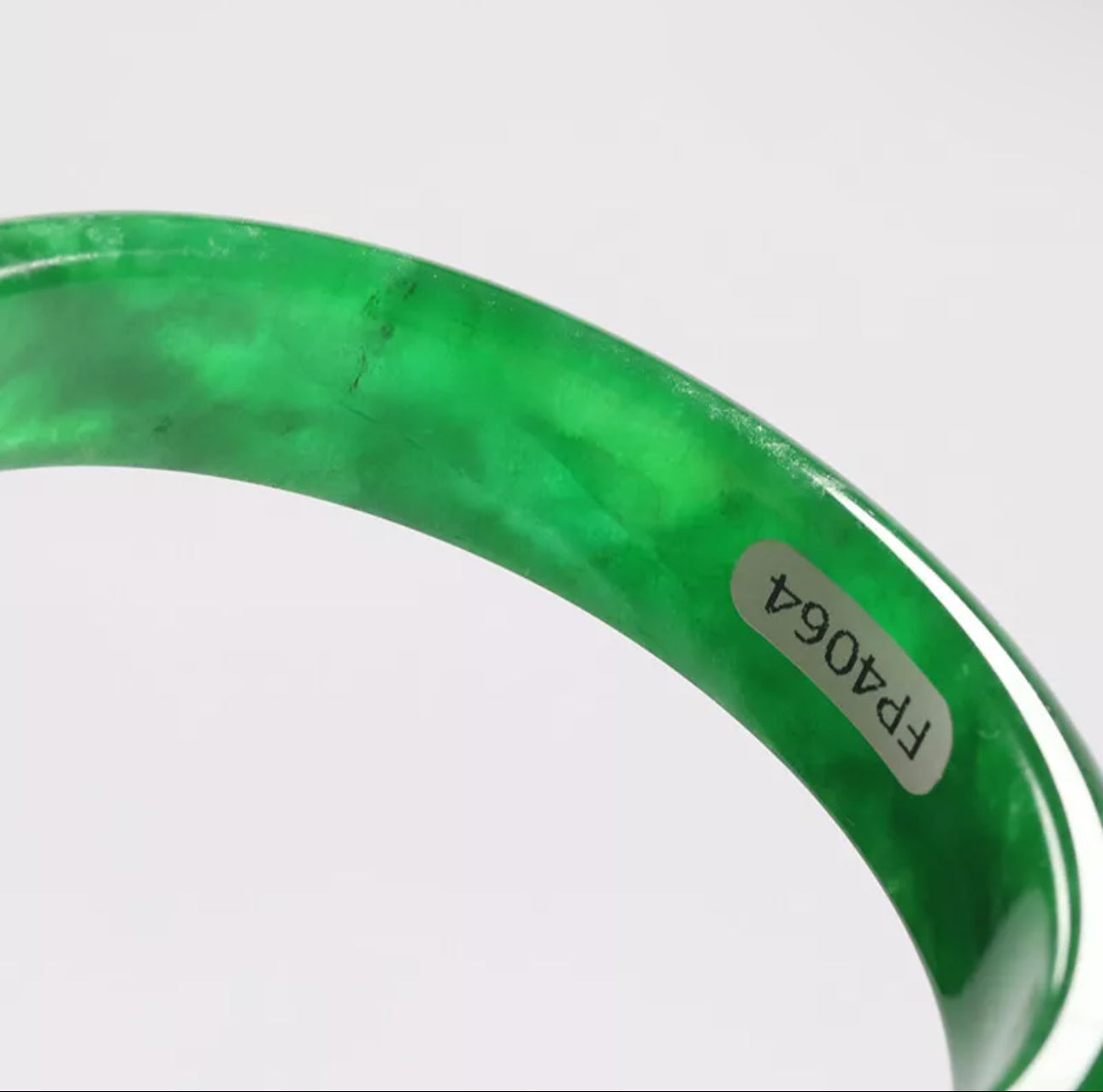 VINTAGE Medium Jadeite Green Jade Bangle Size 58mm Imperial Green Jade! Y181 - JazzyJewelbyAmina