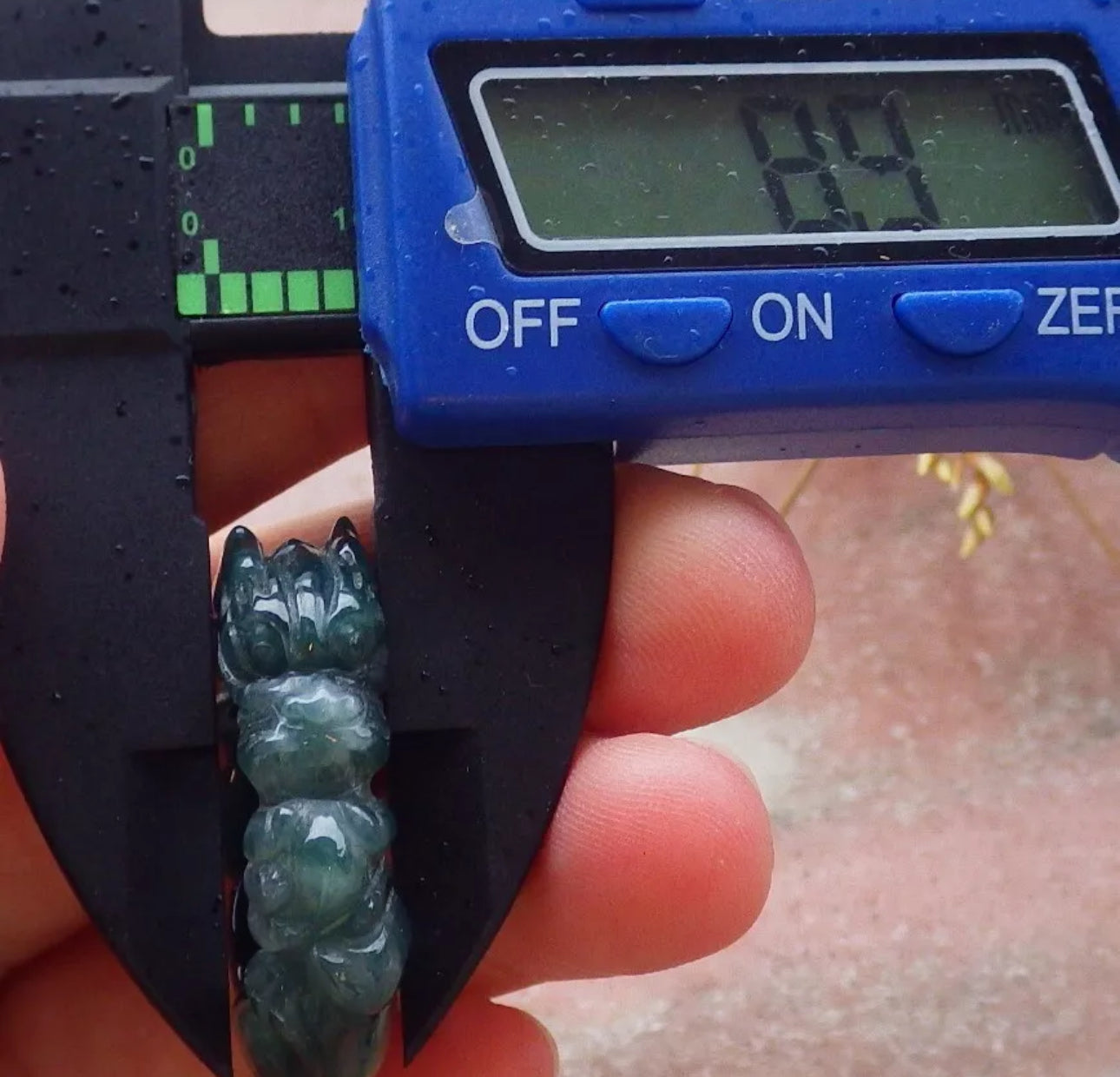 VINTAGE Large Jadeite Green Jade Ring Hand Carved Dragon Certified Jade Size 10 - JazzyJewelbyAmina