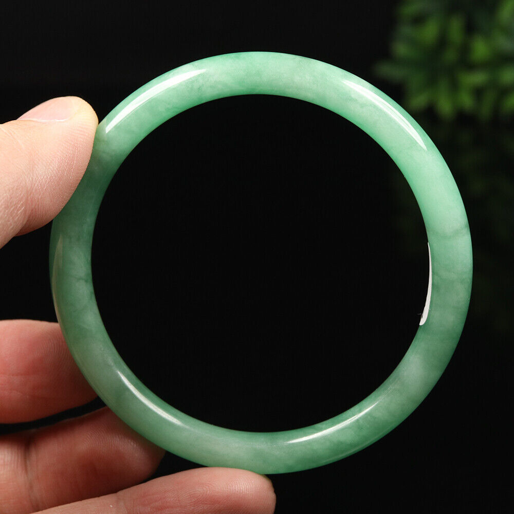 VINTAGE Large Jadeite Apple Green Jade Bangle Round Princess Cut Size 60 mm M397 - JazzyJewelbyAmina