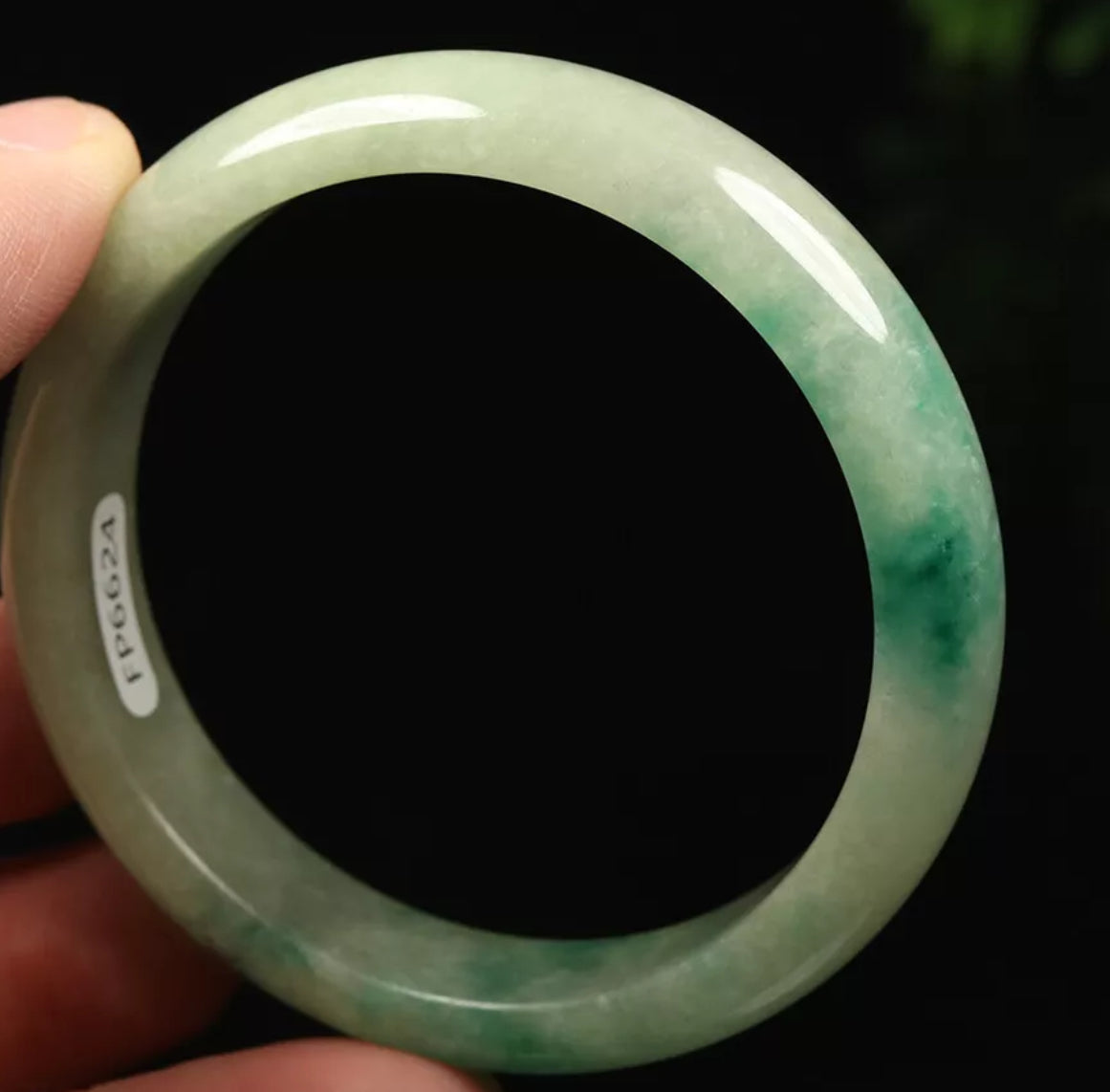 VINTAGE XS Jadeite Green/White Jade Bangle Size 54mm N301 - JazzyJewelbyAmina