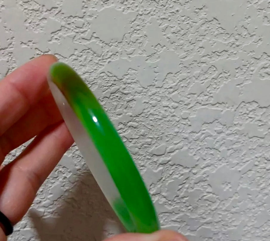 VINTAGE Large Jadeite Green/Lavender Jade Bangle Size 62.8mm Round Princess Cut U605 - JazzyJewelbyAmina
