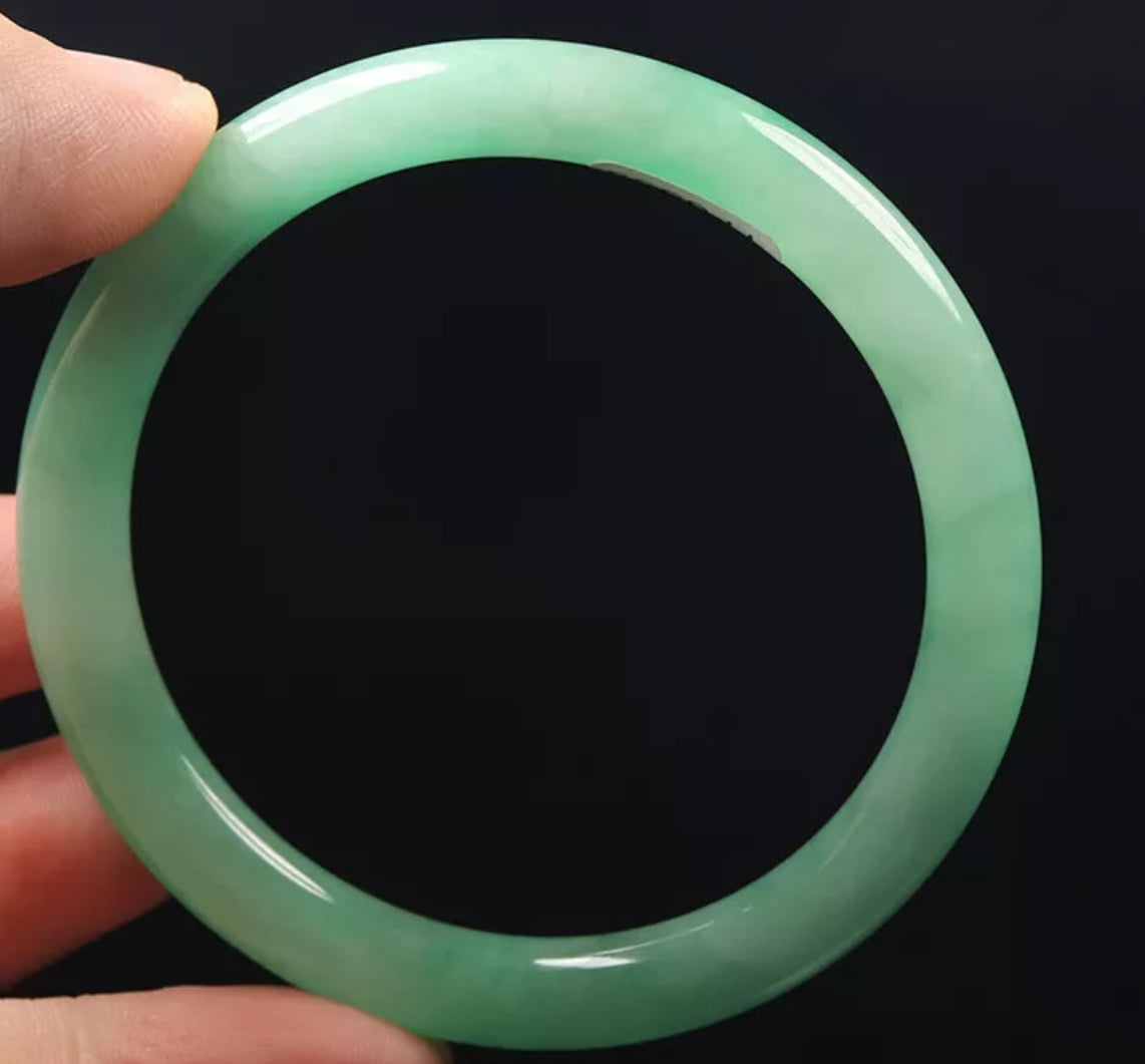 VINTAGE Medium Jadeite Green Jade Bangle Size 57mm S355 - JazzyJewelbyAmina