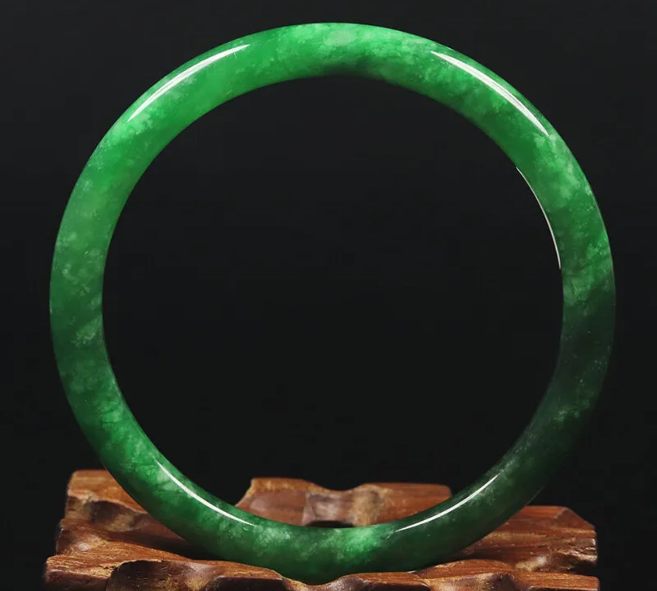 VINTAGE Small Jadeite Green Jade Bangle Size 59mm Round Princess Thin Cut Emerald Green! Y983 - JazzyJewelbyAmina