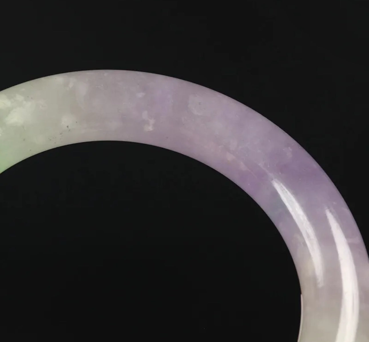 VINTAGE Medium Jadeite Green Lavender Jade Bangle Round Princess Chunky Cut Size 58mm Y295 - JazzyJewelbyAmina